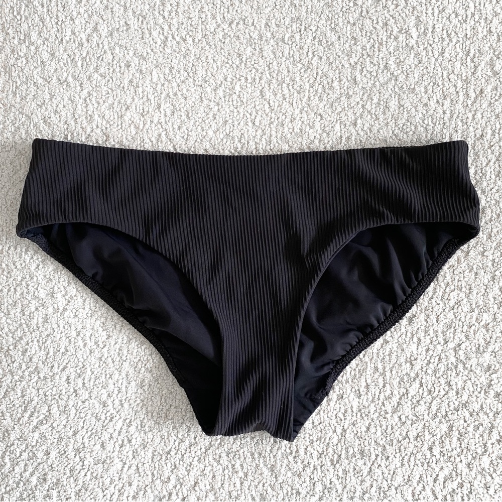 Lululemon Clear Waters Mid-Rise Bottom Black Size 6